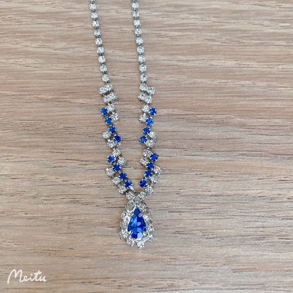Necklace - Picture 2 of 6